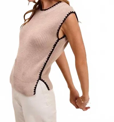 So Me Knit Sleeveless Top In Khaki / Black In Neutral