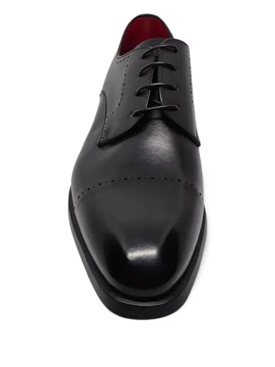 穿孔鞋头盖德比鞋