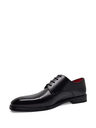 穿孔鞋头盖德比鞋