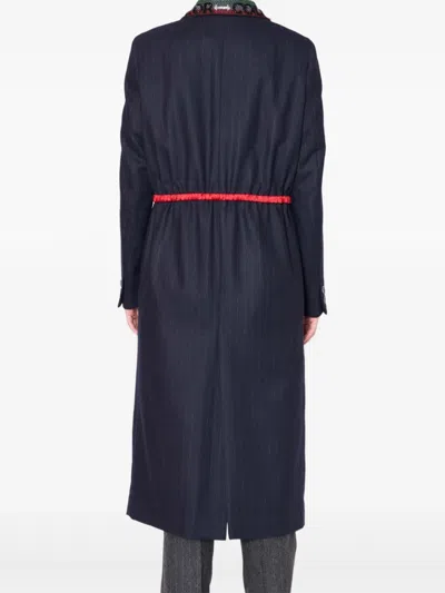 珠饰领细条纹单排扣外套