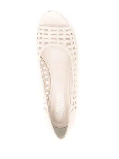 Studio Chofakian オープントゥ レザーパンプス In White