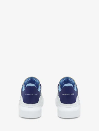 Alexander Mcqueen Sneakers Oversize In Pelle Bianca E Talloncino In Pelle Scamosciata Blu Avio In White