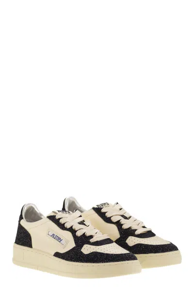Autry Sparkling Low Top Sneakers With Perforated Toe In Neutral