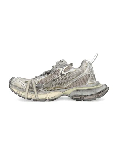 Balenciaga Eggshell Polyurethane Sneakers In Silver