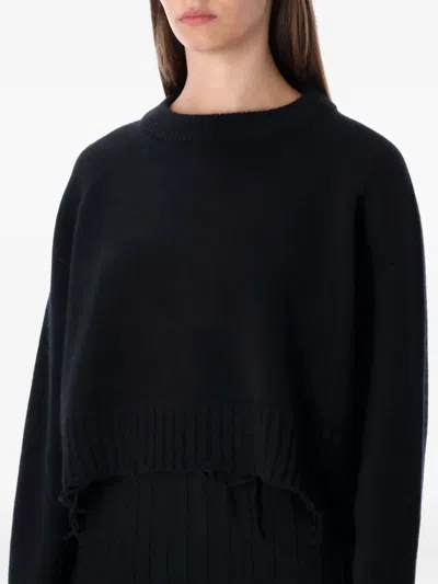 Low Classic Cropped Pullover Distressed Hemline In Black