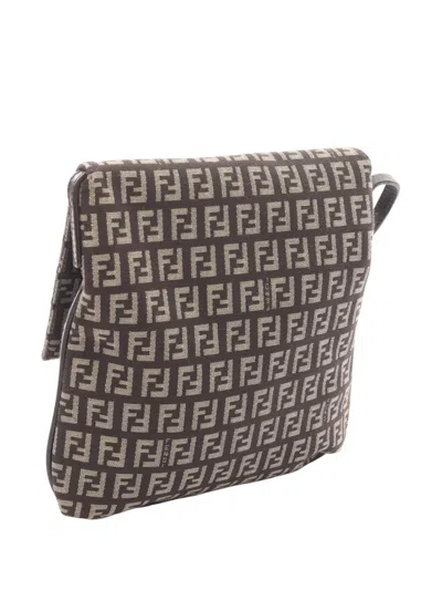 Pre-owned Fendi 2000-2010 Zucchino Canvas Crossbody Bag In Brown