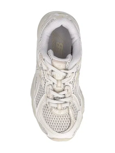 New Balance 740 Sneakers In White