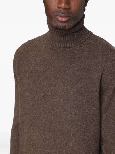 TURTLENECK SWEATER