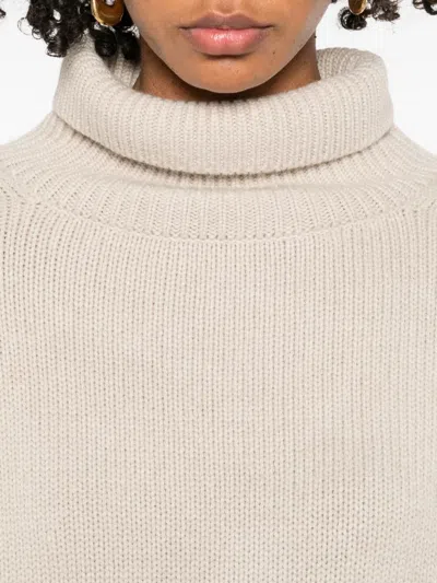 ROLL-NECK SWEATER
