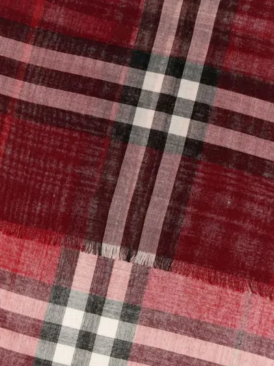 Burberry Checked-pattern Scarf In Red