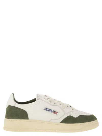 Autry Medalist Low Sneakers In Goatskin And Suede In White