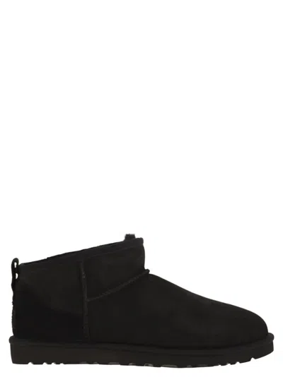 Ugg Classic Ultra Mini Low Heels Ankle Boots In Leather Color Suede In Black