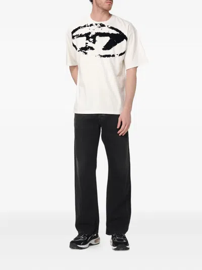 Diesel Graphic Print Round Neck Short Sleeves In White