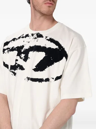 Diesel Graphic Print Round Neck Short Sleeves In White