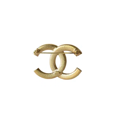 Pre-owned Chanel Cc Metal Crystal Strass Brooch Gold