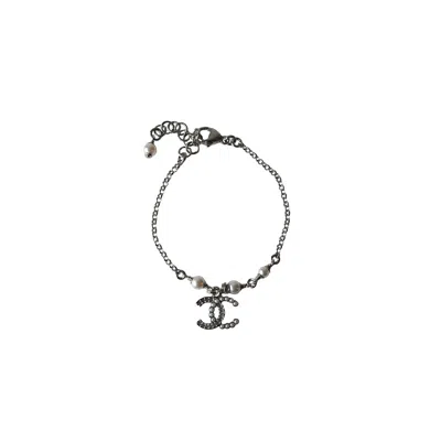 Pre-owned Chanel Cc Pearl Crystal Strass Pendant Bracelet Silver