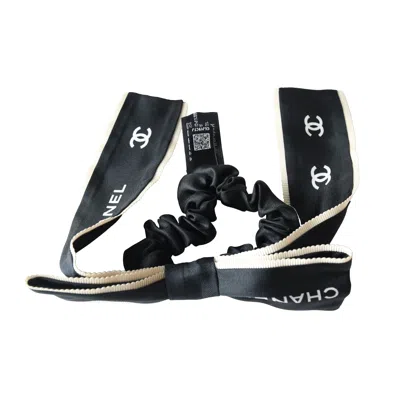 Pre-owned Chanel Cc Silk Hair Tie Black