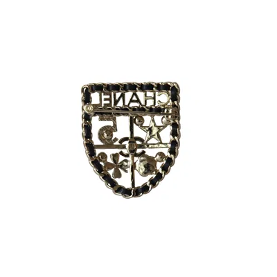 Pre-owned Chanel Lambskin Pearl Crystal Strass Sergeant Shield Brooch Gold