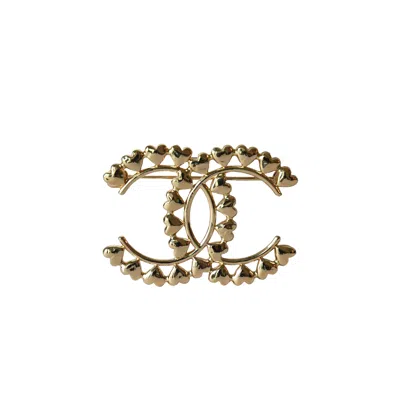 Pre-owned Chanel Metal Cc Heart Brooch Gold
