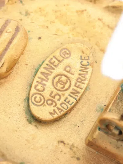 Pre-owned Chanel 1995 Cc Mark Button Clip-on Earrings In Gold