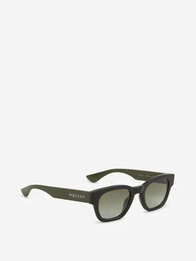 Alexander Mcqueen Round Sunglasses In Black