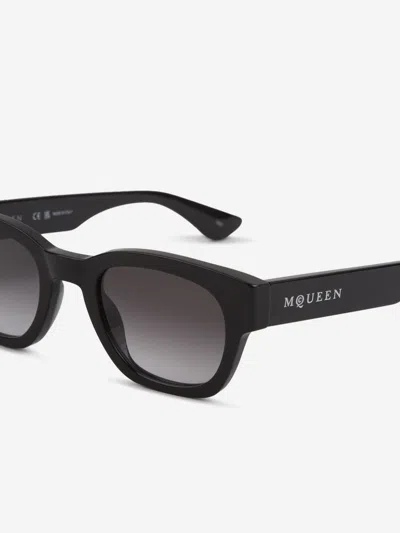Alexander Mcqueen Round Sunglasses In Black