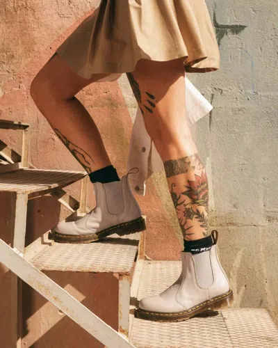 Dr. Martens 2976 Quad Chelsea Boot In Neutral