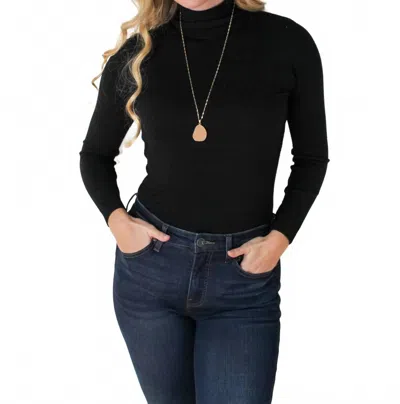 Ronnie Salloway & Company Solid Color Turtleneck Sweater In Black In Black
