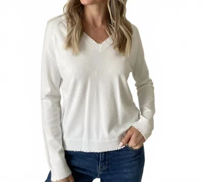 Six/fifty Distressed Hem V Neck Sweater In Ivory In White