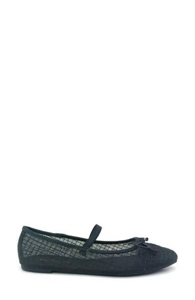 Kenneth Cole Myra Mesh Ballet Flat In Black