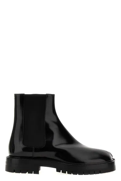 Maison Margiela Tabi Toe Ankle Boots In Black