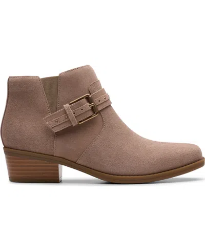 Clarks Women's Danyelle Wish Boots In Brown