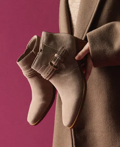 Clarks Women's Danyelle Wish Boots In Brown