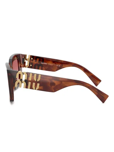 Miu Miu Sonnenbrille Mit Geometrischem Gestell In Brown