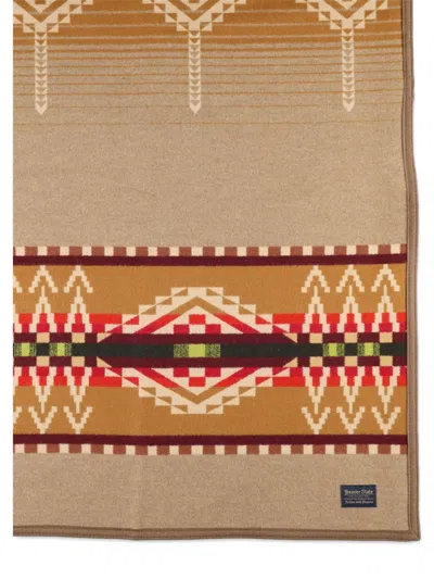 Pendleton Beacon Rock Patterned Blanket In Brown