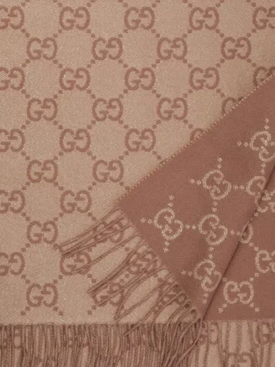 Gucci Gg-pattern Fringed-edges Scarf In Brown