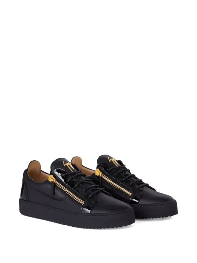 Giuseppe Zanotti Zip-detailed Low-top Sneakers In Black