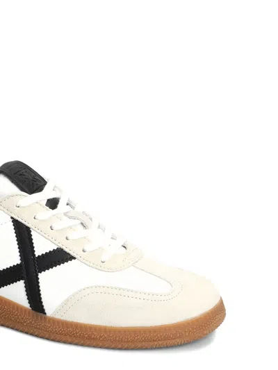 Munich Barru 162 Sneakers In White