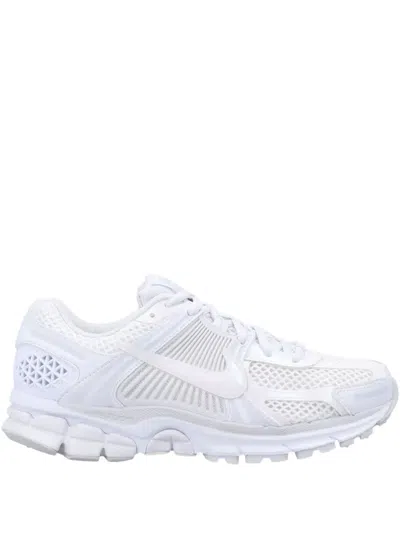 Nike Wmns Zoom Vomero 5 Sneakers Se In White