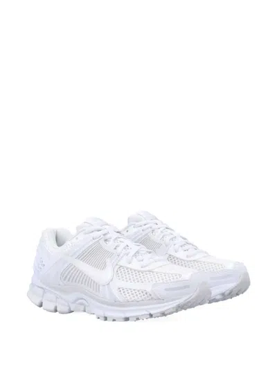 Nike Wmns Zoom Vomero 5 Sneakers Se In White