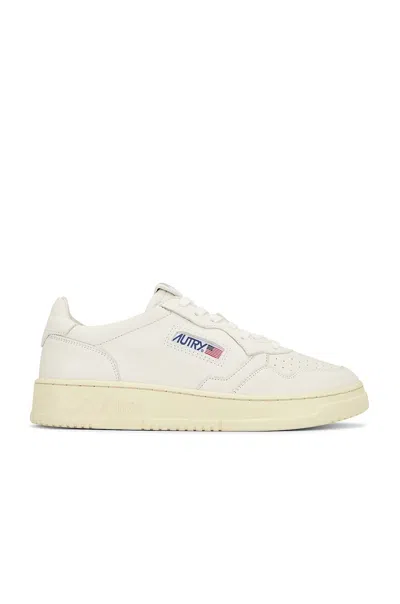 Autry Leather Sneakers With Perforated Detailing In White