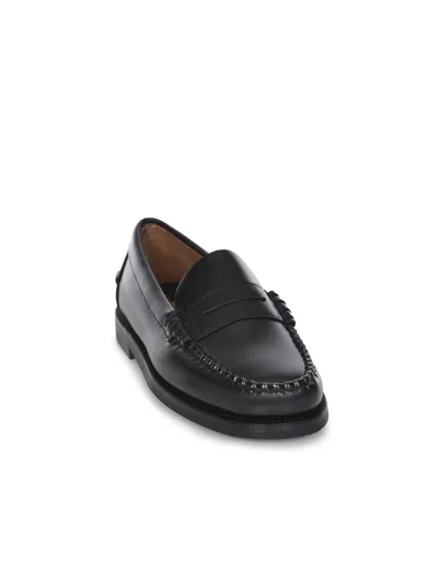 Sebago Classic Dan Moccasins In Leather In Black