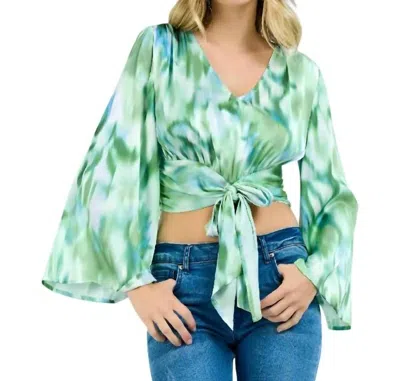 Llove Bowtie Crop Flare Sleeve Top In Green In Green