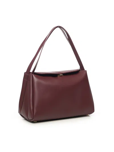 Themoirè Eudora Shoulder Bag In Burgundy