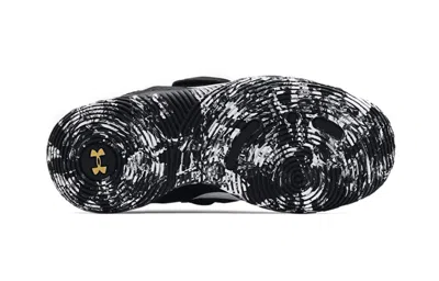 Under Armour (ps)  Zone Bb 'white Black' In Multi