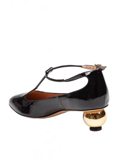Ferragamo Pointed Toe Pumps With Spherical Heel Design In Black