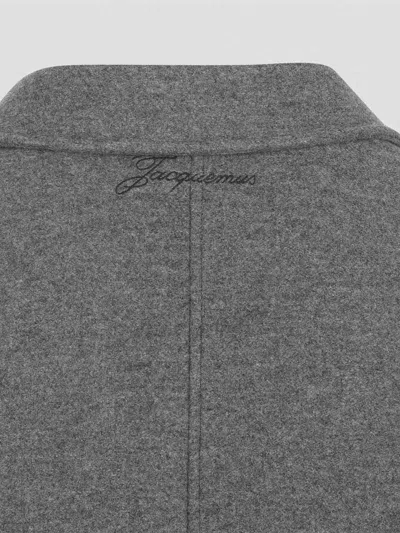 Jacquemus Mens Grey Feltro Pointed-collar Wool Bomber Jacket In Gray