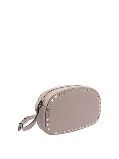 Valentino Chain Strap Studded Pebbled Texture Cross-body Bag In Nude