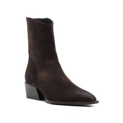 Poeve Leather Boots In Brown