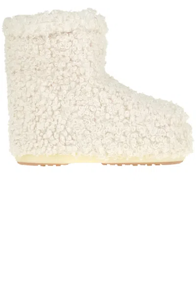Moon Boot Icon Low Faux Curly Boots In White